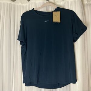 NWT!! Nike Women's Navy Short Sleeve Dri-Fit Tee